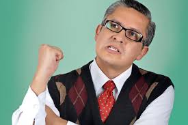 El teatro apoya en la expresión personal y el estudio: Iván Flores Romo