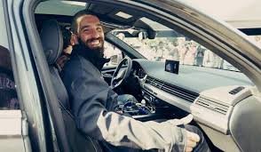 Arda Turan Babalik Hediyesi Olarak Kendine Luks Bir Otomobil Aldi Cumcuma Com Otomobil Yildiz Luks