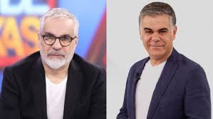 Süleyman özışık'ın, sedat peker ile iki kez görüştüğünü iddia etmesinin sedat peker'e övgüler dizdiği video süleyman özışık'ın yakın olmadığını ifade ettiği sedat peker'den 80 bin tl değerindeki takı. Hadi Ozisik Ve Suleyman Ozisik In Evine Polis Baskini Gazete Davul