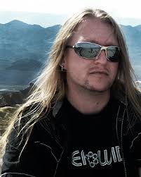 Manifesting Minds: A Review of Psychedelics in Science, Medicine, Sex, and  Spirituality: Doblin Ph.D., Rick, Burge, Brad, Hoffman, Albert, Dass, Ram,  Shulgin, Sasha: 9781583947265: Amazon.com: Books