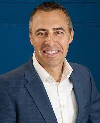 Daniel Grassman-Associate Manager, Ameriprise Financial Services, LLC, 900  Long Lake Rd, Ste 220, Saint Paul, MN 55112, US