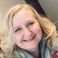 Julie Osterberg's Instagram, Twitter & Facebook