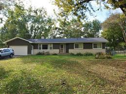 We referred earlier to the importance of shrubs when landscaping the yard in front of a ranch house. 60s Ranch Landscaping Ideas Needed