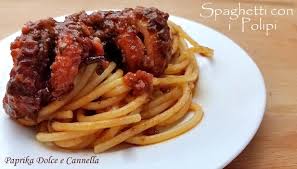 Durante il mio viaggio a new york la curiosità mi ha portata spesso a sbirciare tra gli scaffali dei supermercati e, in ognuno, ho trovato. Spaghetti Con I Polpi Alla Napoletana Paprika Dolce E Cannella