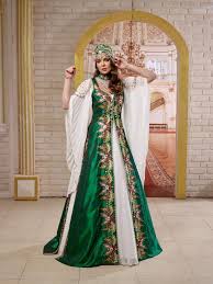 Tk 1510 Osmanli Saray Kaftan The Dress Ortacag Elbisesi Moda Kiyafetler