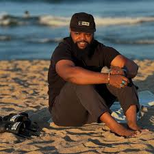 Spring birthday shoot Make up by @keishacapers . #springphotoshoot  #birthdayphotoshoots #portraitphotography #suebryceeducation  #blackisbeautiful