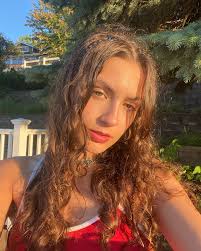 Triniti Cruz 🇵🇷🦋🎬🍄🌞💚🌈