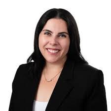 Kim Bohn's Instagram, Twitter & Facebook