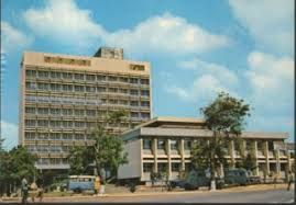 Ghana commercial bank is located at ghana, greater accra region, la dade kotopon municipal, la, ndabaningi sithole road, 38. Postcard Accra The New Ultra Modern Head Office Building Of The Ghana Commercial Bank Ghana Accra Col Gh 000013