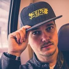 Sebastiaan Petiet (@sebassie88)