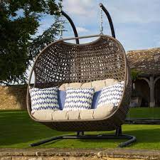 Garden chairs garden sofas garden accent chairs garden dining chairs garden swing chairs & hammocks all garden seating. Bramblecrest Rio Double Hanging Cocoon Rattan Pod Chair Internet Gardener Swing Chair Garden Swinging Chair Pod Chair