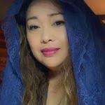 Alma Webber's Instagram, Twitter & Facebook