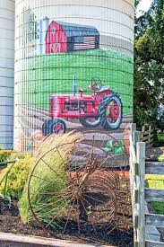 This Awesome Rural Scene Is Painted On The Silo In Butler County Ohio Murals Street Art Barn Art Farm Art