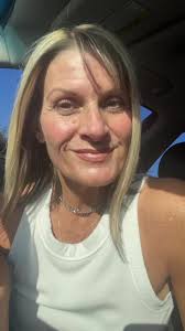 Nikki Carson (@nikleighcarson)