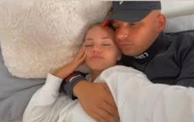 And she's 6 feet tall. Pietro Lombardi So Kam Er Mit Freundin Laura Maria Zusammen