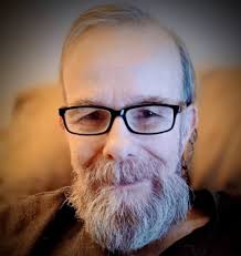 Can someone fix my tie and shirt in a photo?