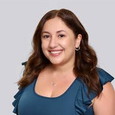 Julie Ellsworth's Instagram, Twitter & Facebook