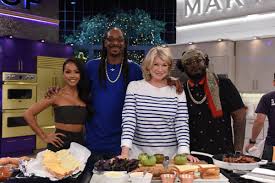 Instead of traditional fall colors, we chose soft pink, deep navy, and. Martha Stewart En Twitter It S Wednesday Don T Miss Tonight S Episodes Of Martha Snoop S Potluck Dinner Party Guests Include T Pain Karrueche Tran Don Cheadle Sherri Shepherd Chilli And Kyle 9 8c