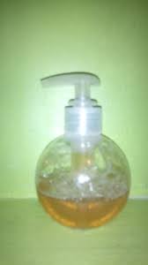Gel Intime Lavant A La Rose Les Recettes Home Made De Vane Gel Intime Gel Douche Cosmetiques Faits Maison