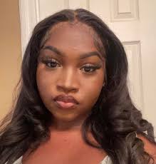 yeh mera usual makeup look hai, par mujhe lag raha hai kuchh toh gadbad  hai. koi suggestions? : r/MakeupAddiction