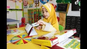 Aplikasi yang saya rekomendasikan untuk para ibu mengajarkan membaca pada anaknya supaya cepat pintar dengan empat aplikasi belajar mebaca diatas anak anda bisa belajar membaca dengan cara yang. 1 Minit Cara Mengajar Anak Membaca Dengan Cepat Youtube