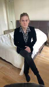 Сын петра iii и екатерины ii, великий князь, наследник российского престола. Kseniya Sobchak Ekaterina Varnava Pavel Tabakov I Drugie Gosti Premery Filma Dau Katya Tanya Hello Russia