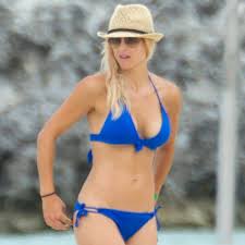 Nordegren and woods divorced in 2010 following his cheating scandal, and page six has reported that she has since dated wealthy businessman jamie dingman. Elin Nordegren Wiki Bio Hobbies Tiger Woods Ex Wife