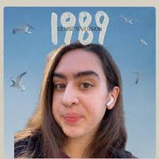 Des (Taylor's Version)🫐🦋 (@deszworld)