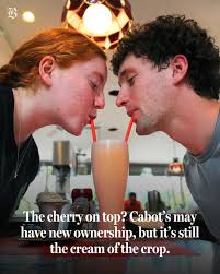 Boston Globe Arts & Lifestyle