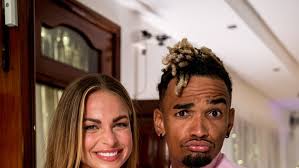 Tess z Love Islandu hviezdou videoklipu. Predviedla svoj najväčší talent