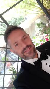 Armando Celentano (@unemozionepersempreeros)