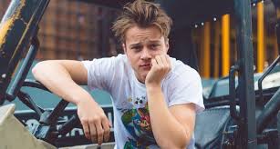 Rudy pankow is an american actor. Rudy Pankow Wiki Age Instagram Outer Banks Height Net Worth Girlfriend Parents And Family Primal Information