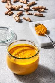 So Geht S Kurkuma Paste Selber Machen Hellofresh Blog Rezept Kurkuma Paste Kurkuma Lebensmittel Essen