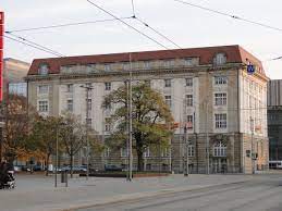 Sie können diese karte von dresden öffnen und herunterladen oder drucken durch klicken auf die karte oder diesen link: Datei Bankgebaude Dresdner Bank Dresden Jpg Wikipedia