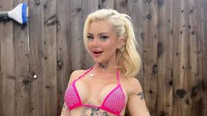 Selling nudes online will haunt you for life – there are grim consequences  - Daily Star