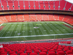 Stand tall when the elements are on top of you. Arrowhead Stadium Section 325 Seat Views Seatgeek
