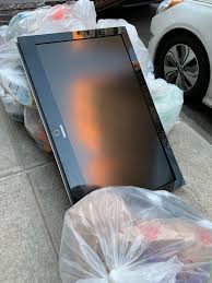 Tuko.co.ke news ☛ larry madowo salary⏩ became an object of discussion for many. You Will Not Believe What Larry Madowo Found Thrown In The Trash In His New York Apartment Viusasa News