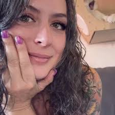 Kim Boucher's Instagram, Twitter & Facebook