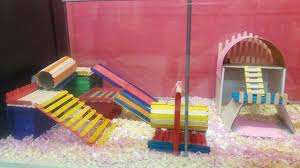 Sekarang ini diy semakin mendapat tempat di negara kita. Ikea Detolf Glass Door Cabinet Berubah Menjadi Hamster Cage P