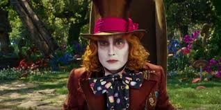 Listen online or offline with android, ios, web, chromecast, and google assistant. Alice Attraverso Lo Specchio Le Prime Clip In Italiano E Un Video Dedicato Ad Alice