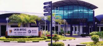 Universiti kebangsaan malaysia is one of five research universities in the country.universiti kebangsaan malaysia opened its doors on 18 may 1970 to 192 undergraduate students in jalan pantai baru, kuala lumpur, a temporary campus housing three main faculties. Contact Us Dna Laboratories Sdn Bhd
