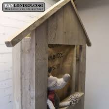 Steigerhouten poppenkast highest Annemiek VanLonden Steigerhout