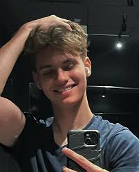 i got caught watching pitch perfect 2 until midnight with my mom so I had  to go to the gym at 1 in the morning lol. also a relaxing storm