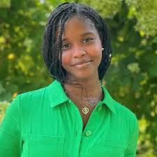 Candace Eason's Instagram, Twitter & Facebook