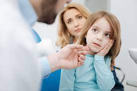 Applying an ice pack or heating pad to your cheeks can help to reduce pain, inflammation, and swelling. 10 Proven Ways To Treat A Toothache And Relieve Pain Fast Gentle Dental
