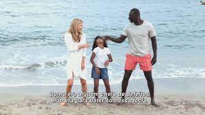 Levando uma vida tranquila ao lado das pessoas que ama no litoral sul da frança. Uma Familia De Dois Clemence Poesy Kristin Youtube