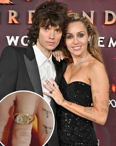 Miley Cyrus is getting married! 💍⁠ ⁠ The singer is engaged to musician Maxx Morando after 4 years together, ET can confirm.⁠ ⁠ Miley showed off her stunning diamond ring at last