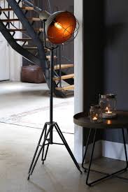 Industriestativ Stehlampe Distressedindustrielle Stativ Stehlampe Distressed In In 2020 Industrial Style Floor Lamp Industrial Floor Lamps Floor Lamp With Shelves