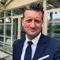 300+ Profile mit dem Suchbegriff „Severin“