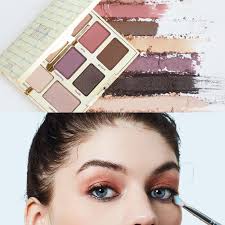 From bright and bold to understated chic. The 4 Best Eyeshadows For Blue Eyes Products Tips Ipsy